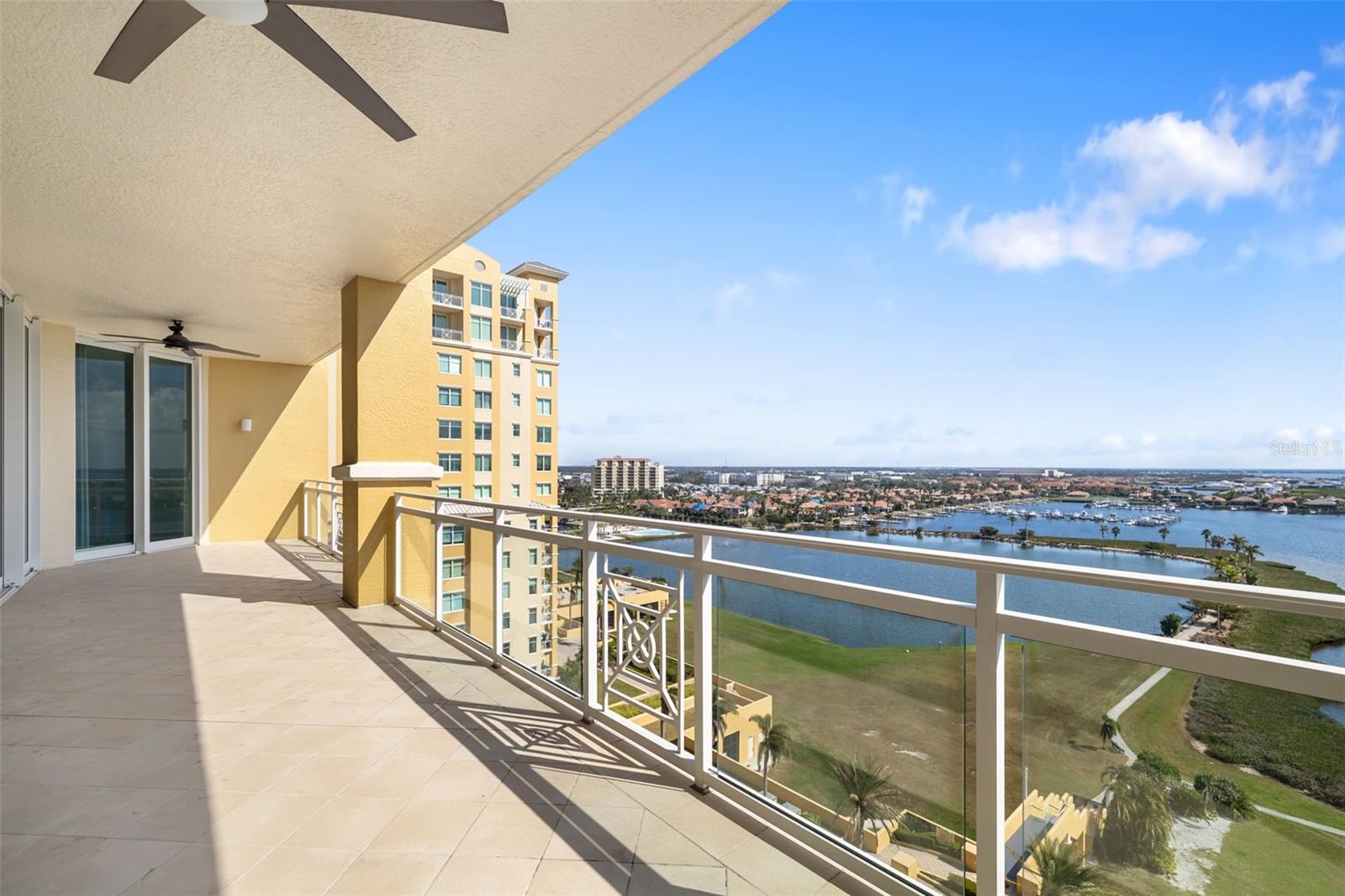 130 RIVIERA DUNES WAY #902