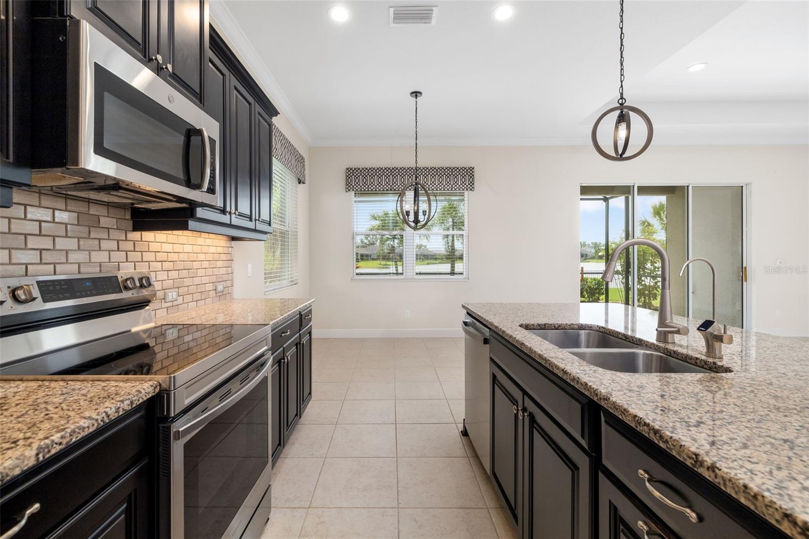 13789 OLD CREEK CT