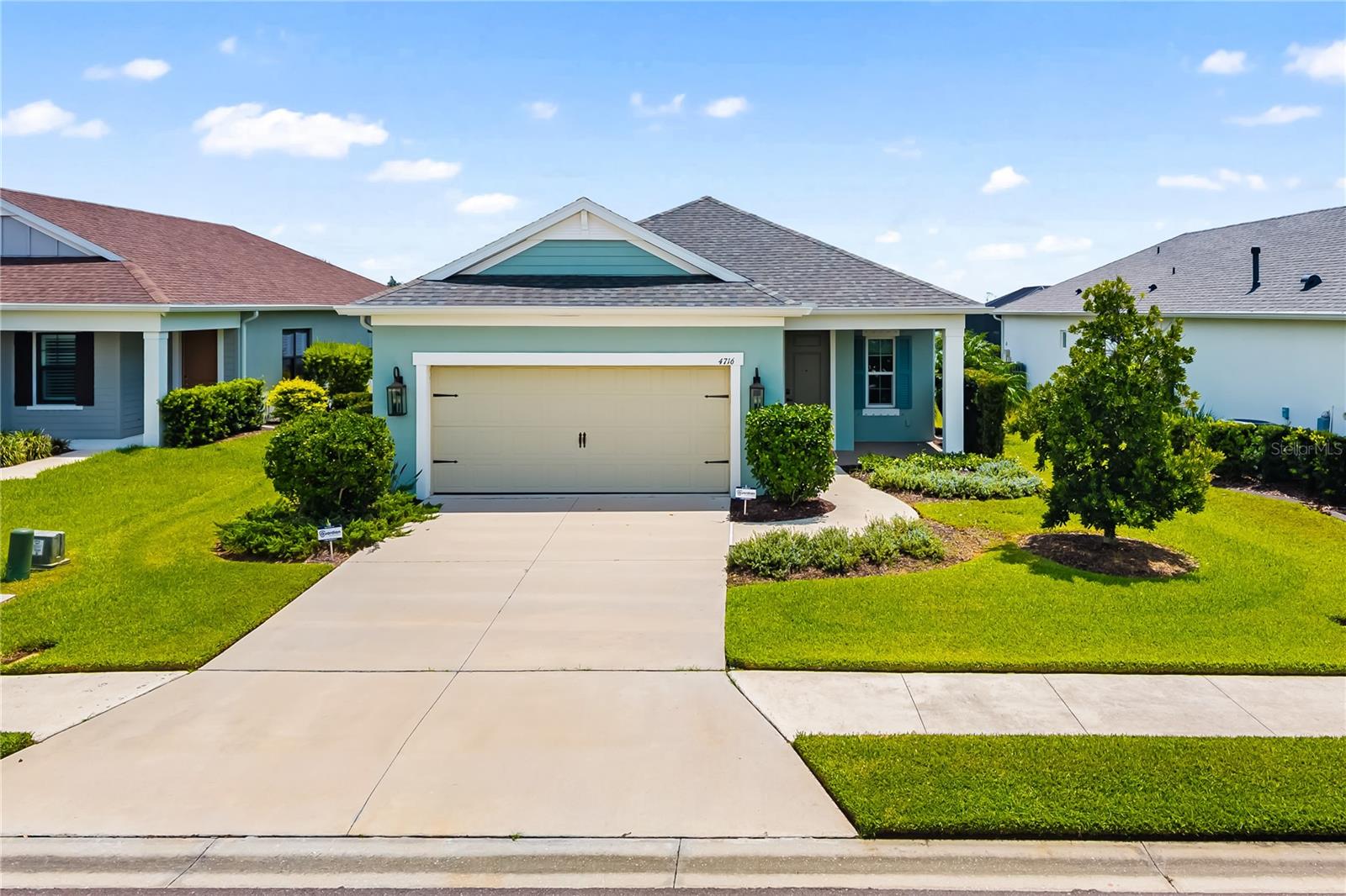4716 FOXTAIL DR