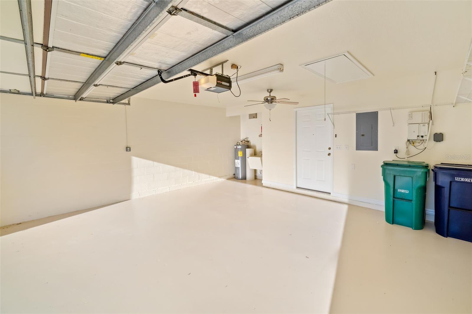 2608 EDGEWATER CT