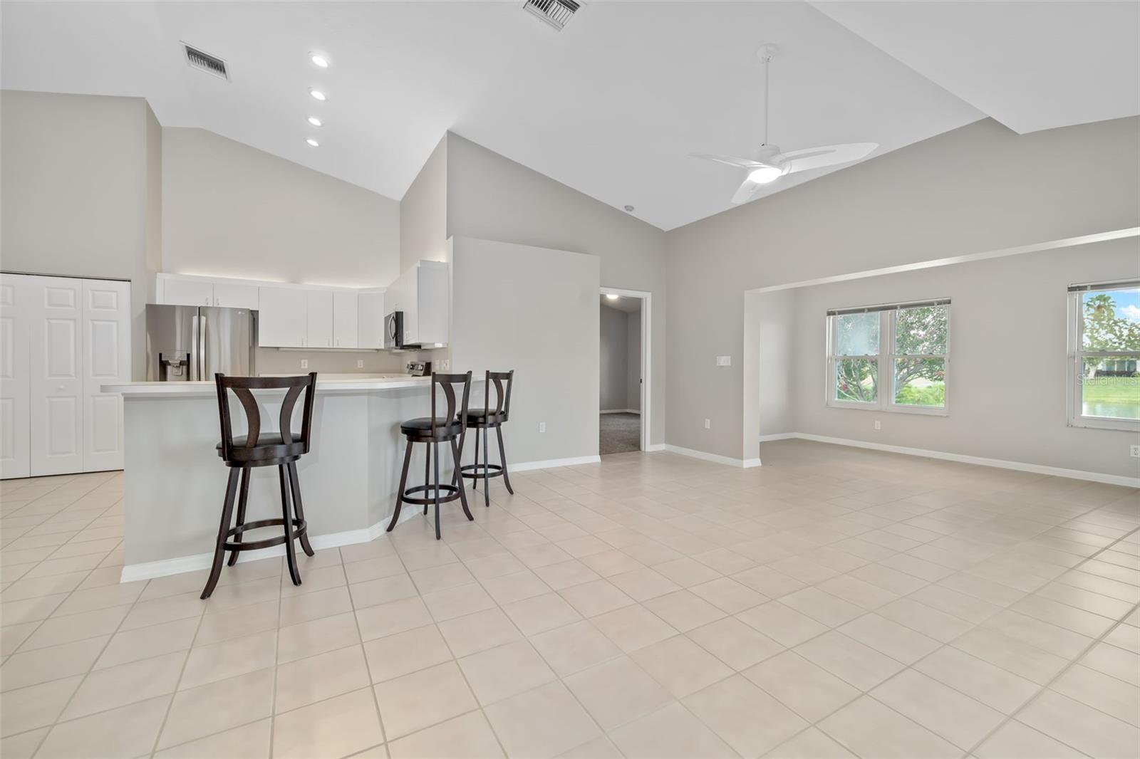 2608 EDGEWATER CT