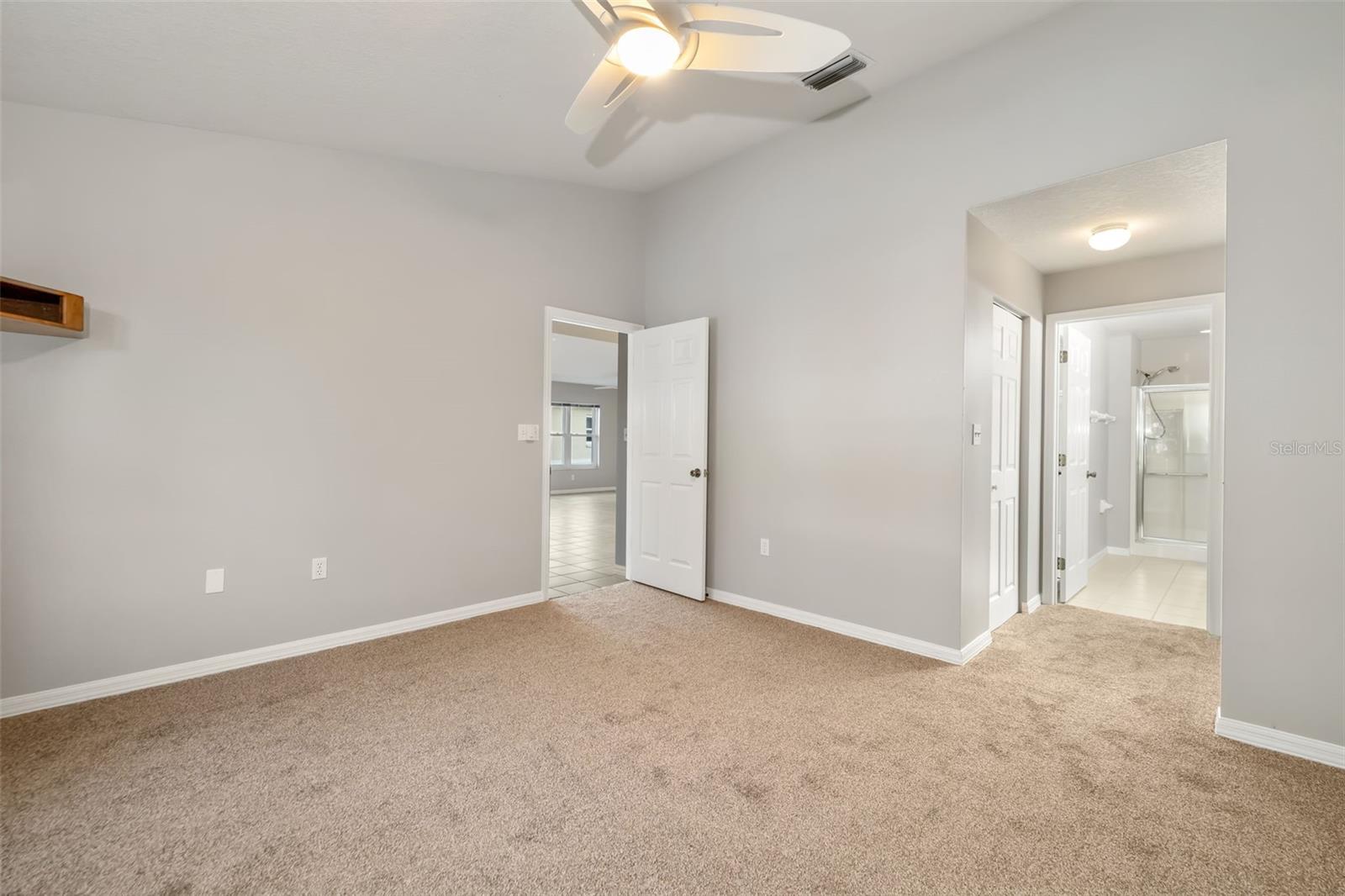 2608 EDGEWATER CT