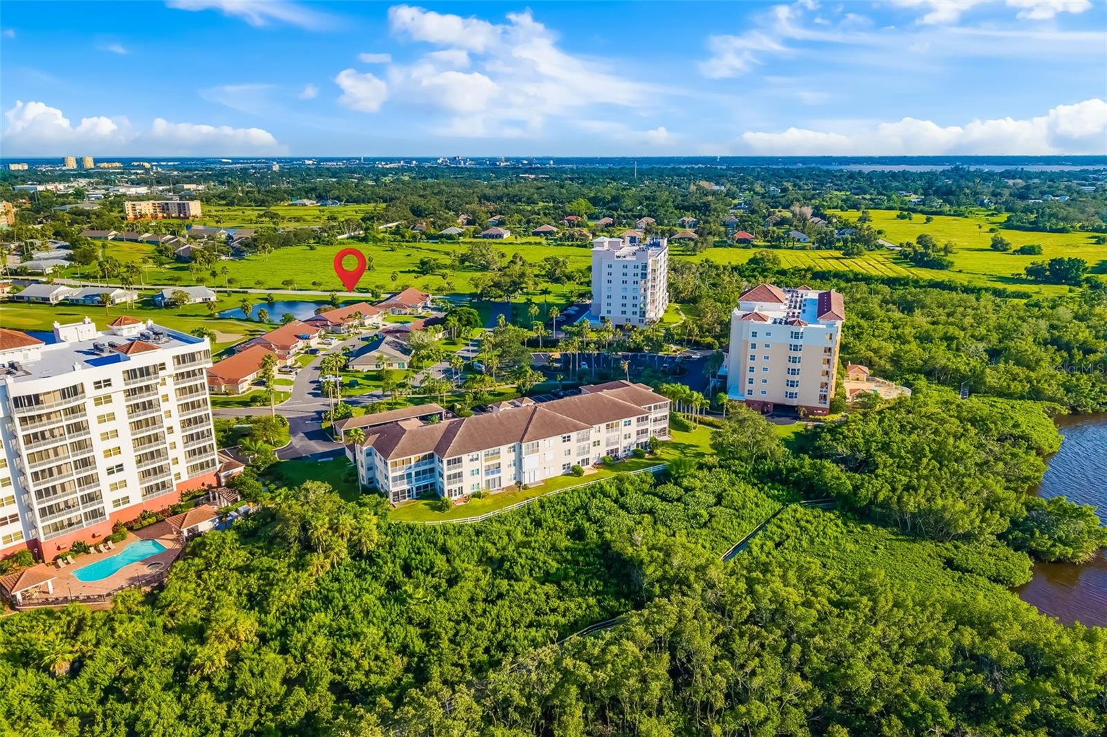 2608 EDGEWATER CT