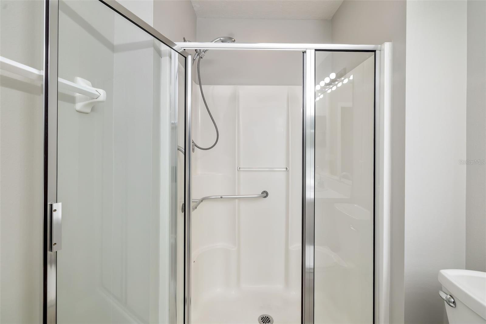 2608 EDGEWATER CT