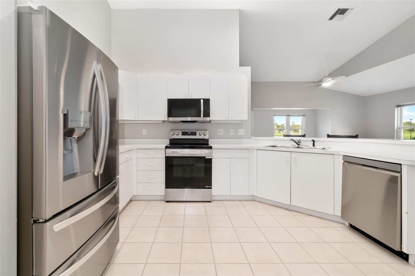 2608 EDGEWATER CT