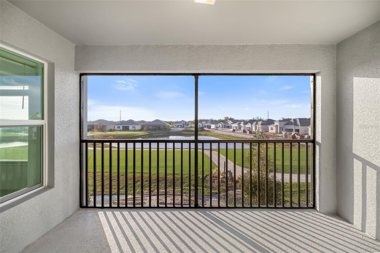 19015 SCALLOP LOOP ##204