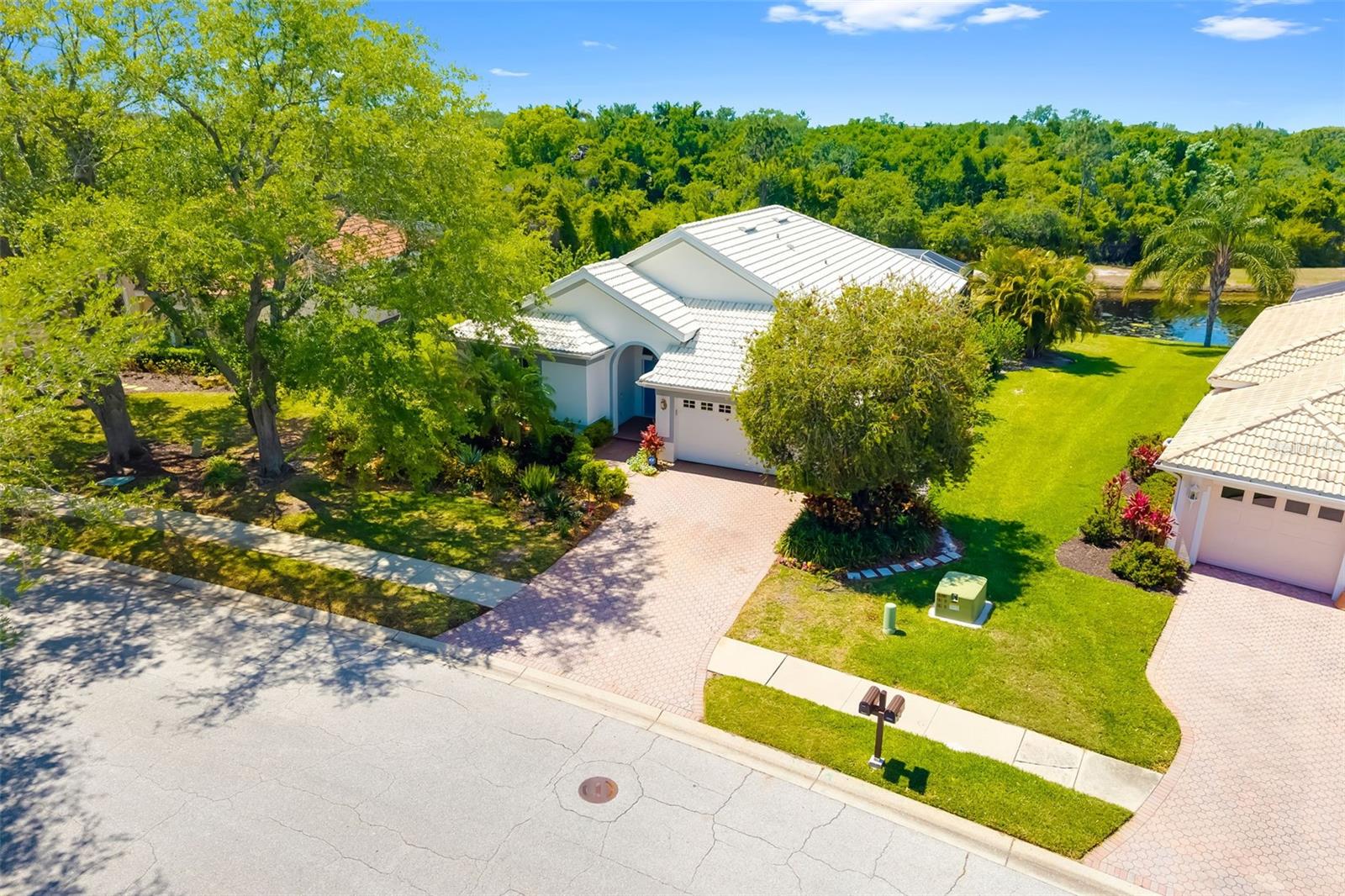 6413 GRAND POINT AVE