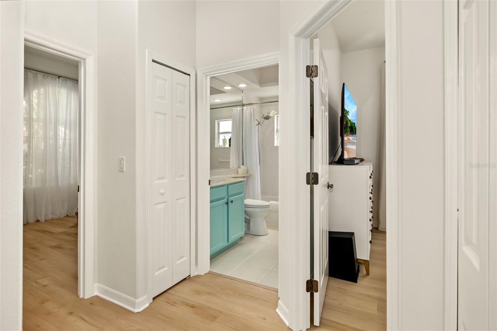 6413 GRAND POINT AVE