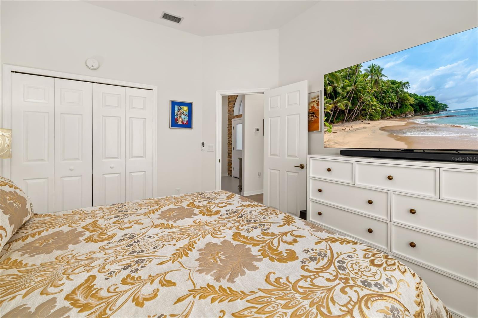 6413 GRAND POINT AVE