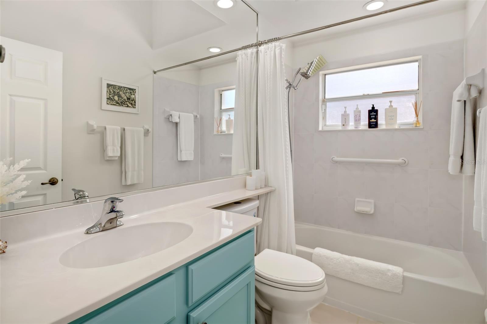 6413 GRAND POINT AVE