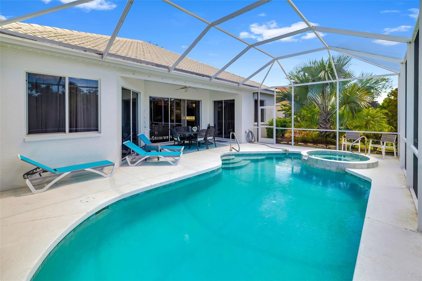 6413 GRAND POINT AVE