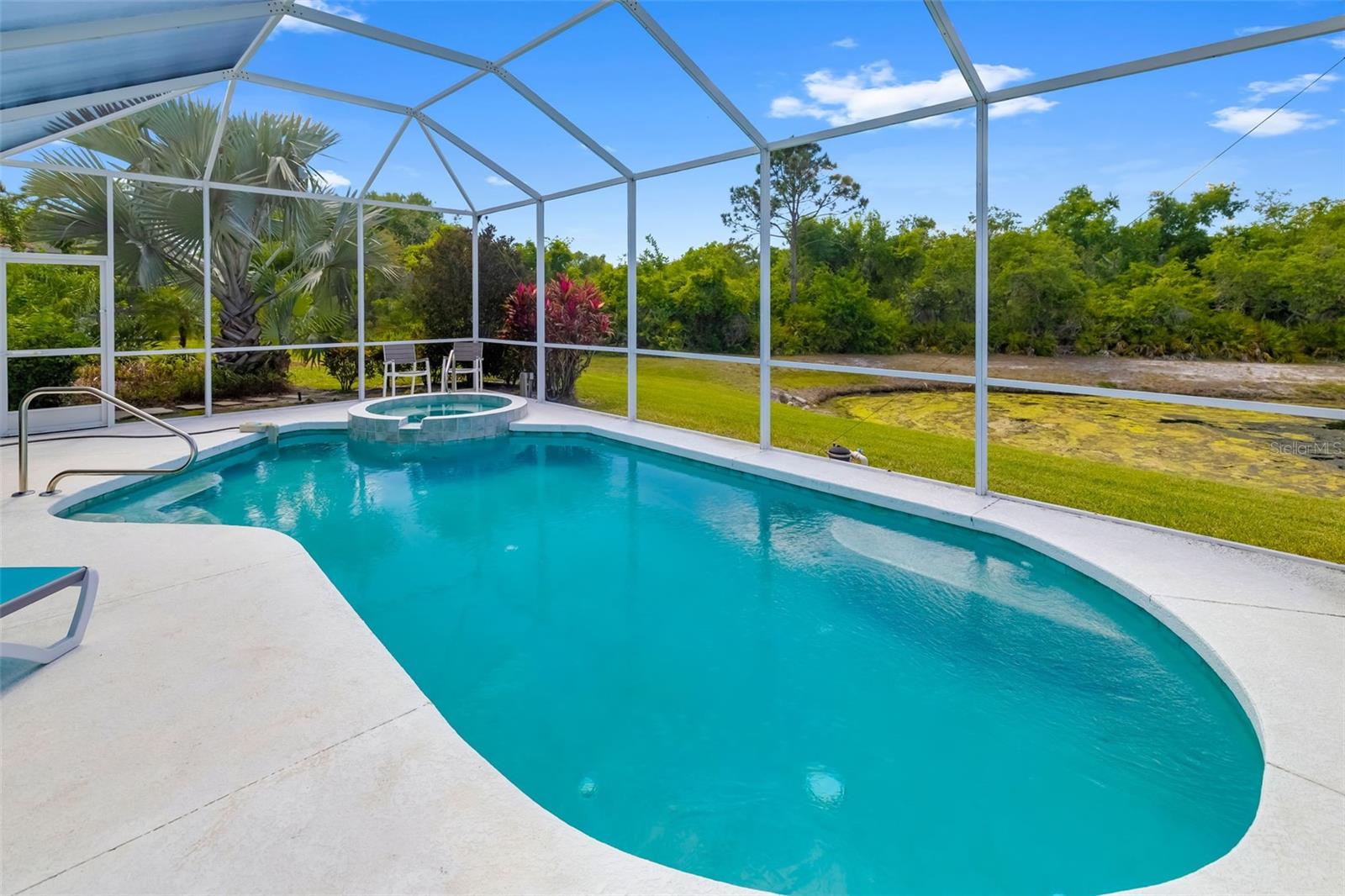 6413 GRAND POINT AVE