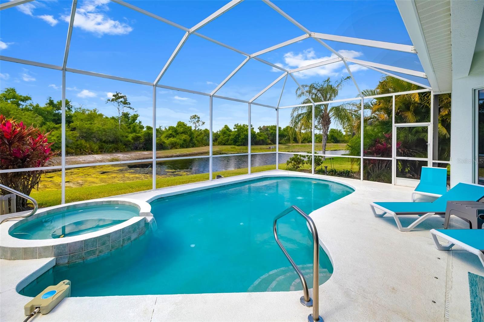 6413 GRAND POINT AVE