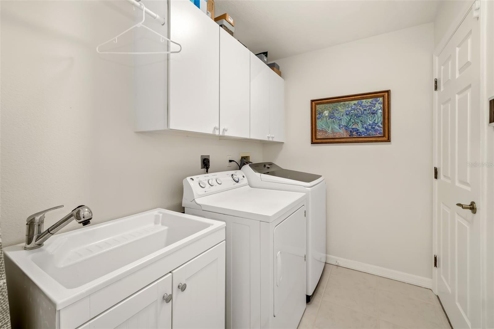 6413 GRAND POINT AVE