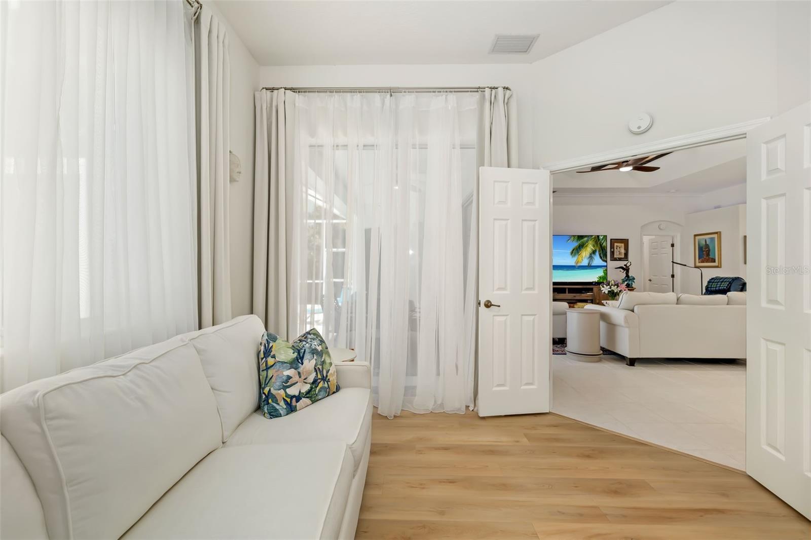 6413 GRAND POINT AVE