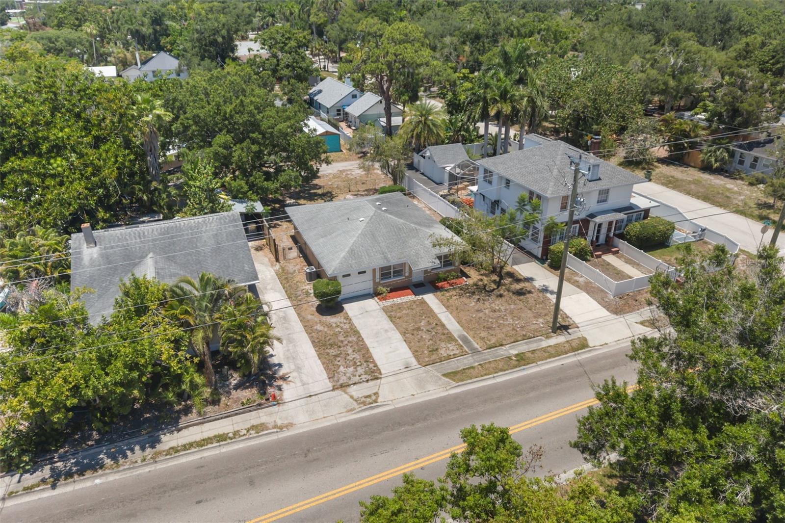 808 26TH ST W