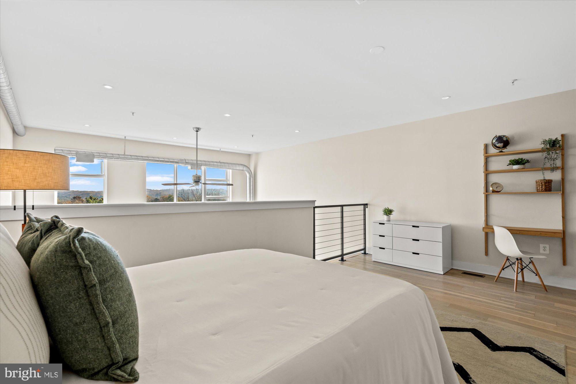 732 15th STREET SE Unit: 6