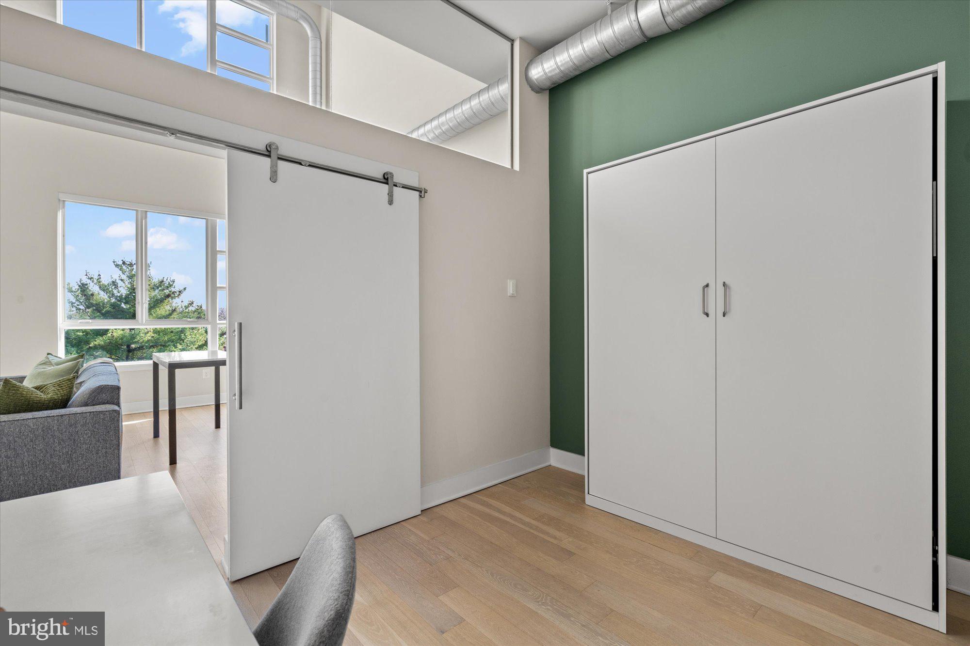 732 15th STREET SE Unit: 6
