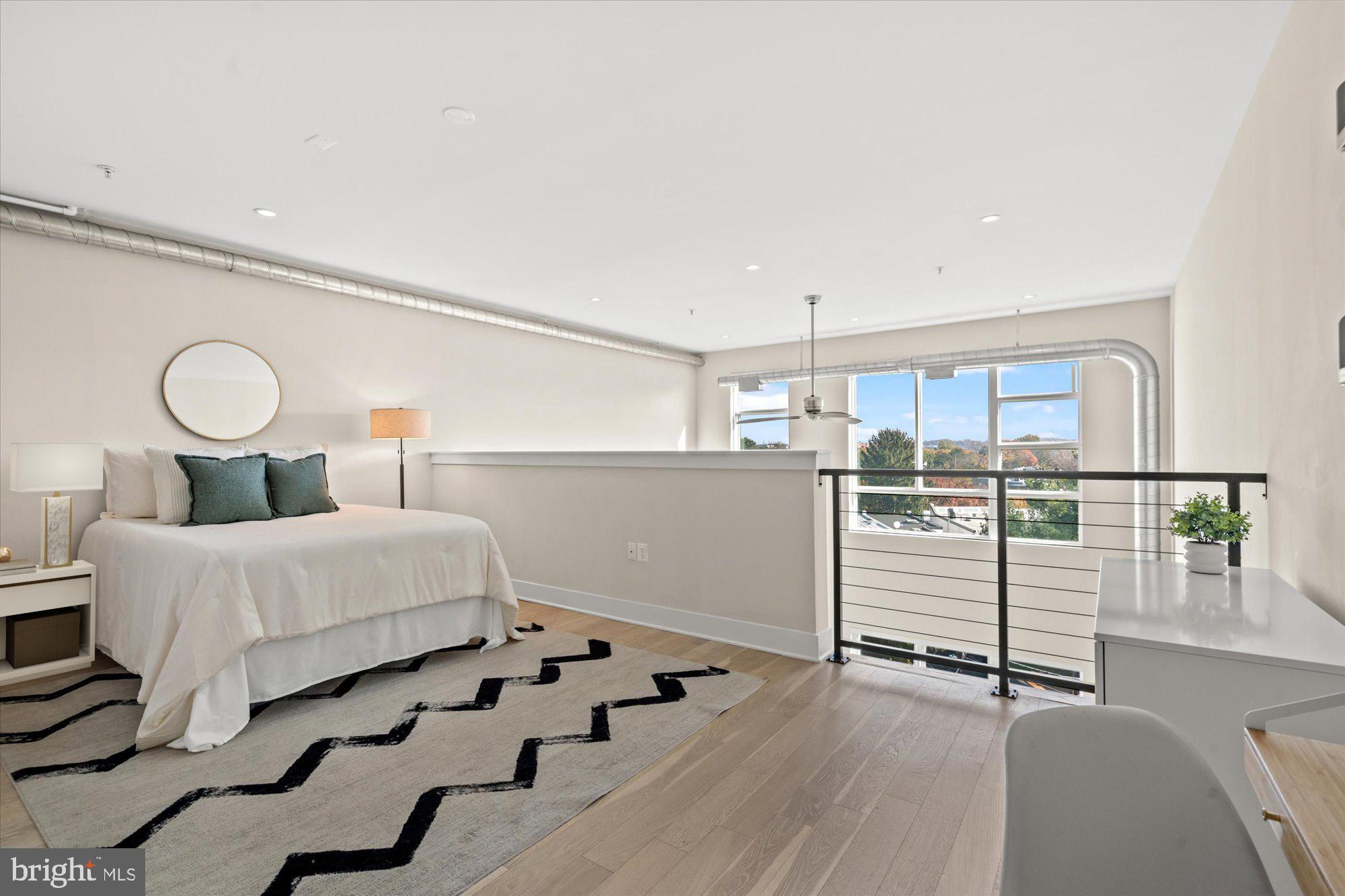 732 15th STREET SE Unit: 6