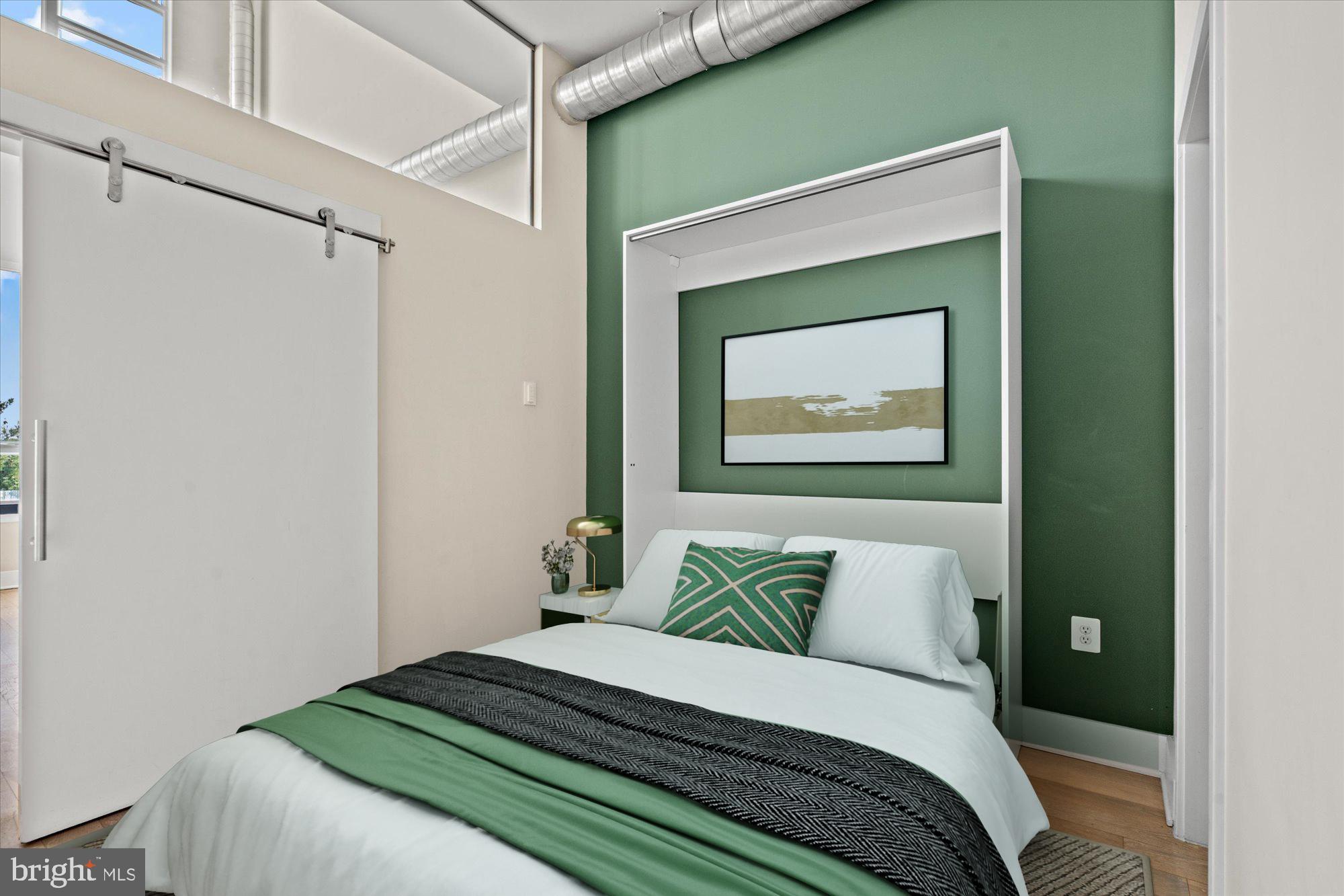 732 15th STREET SE Unit: 6