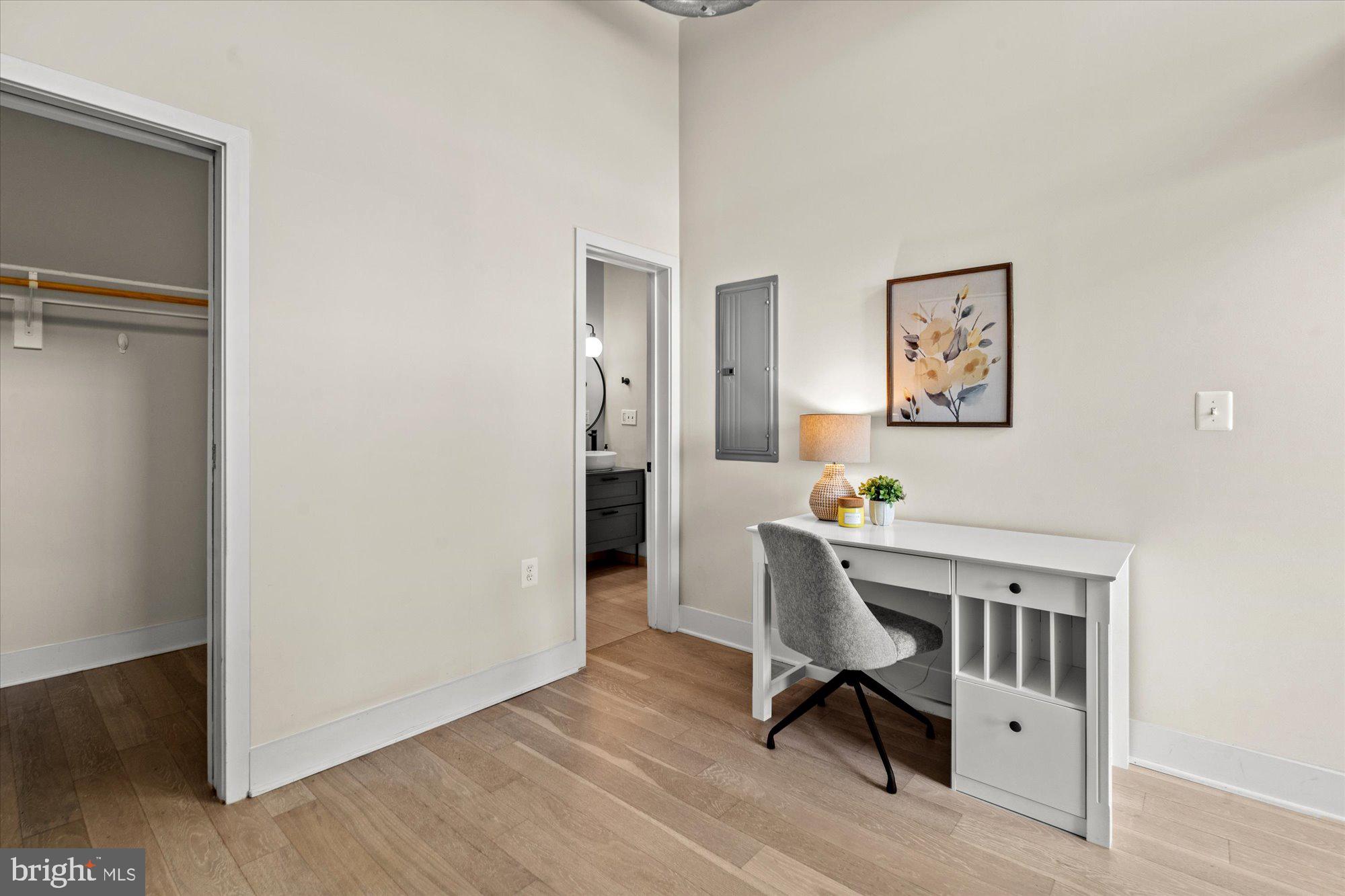 732 15th STREET SE Unit: 6