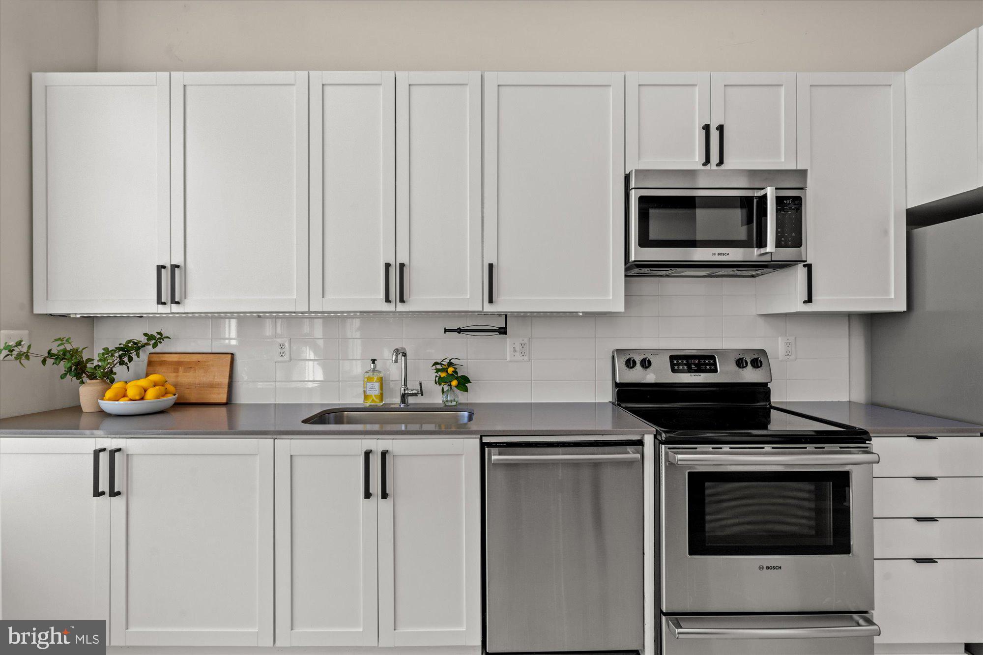 732 15th STREET SE Unit: 6