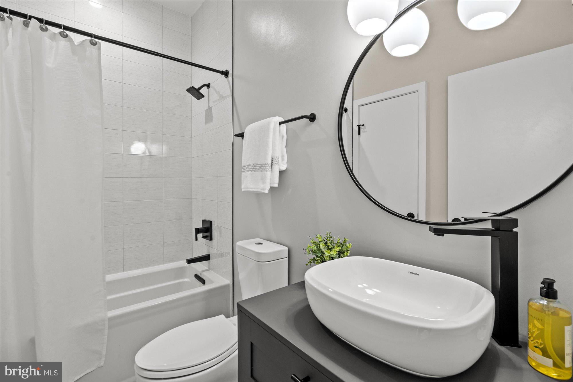 732 15th STREET SE Unit: 6