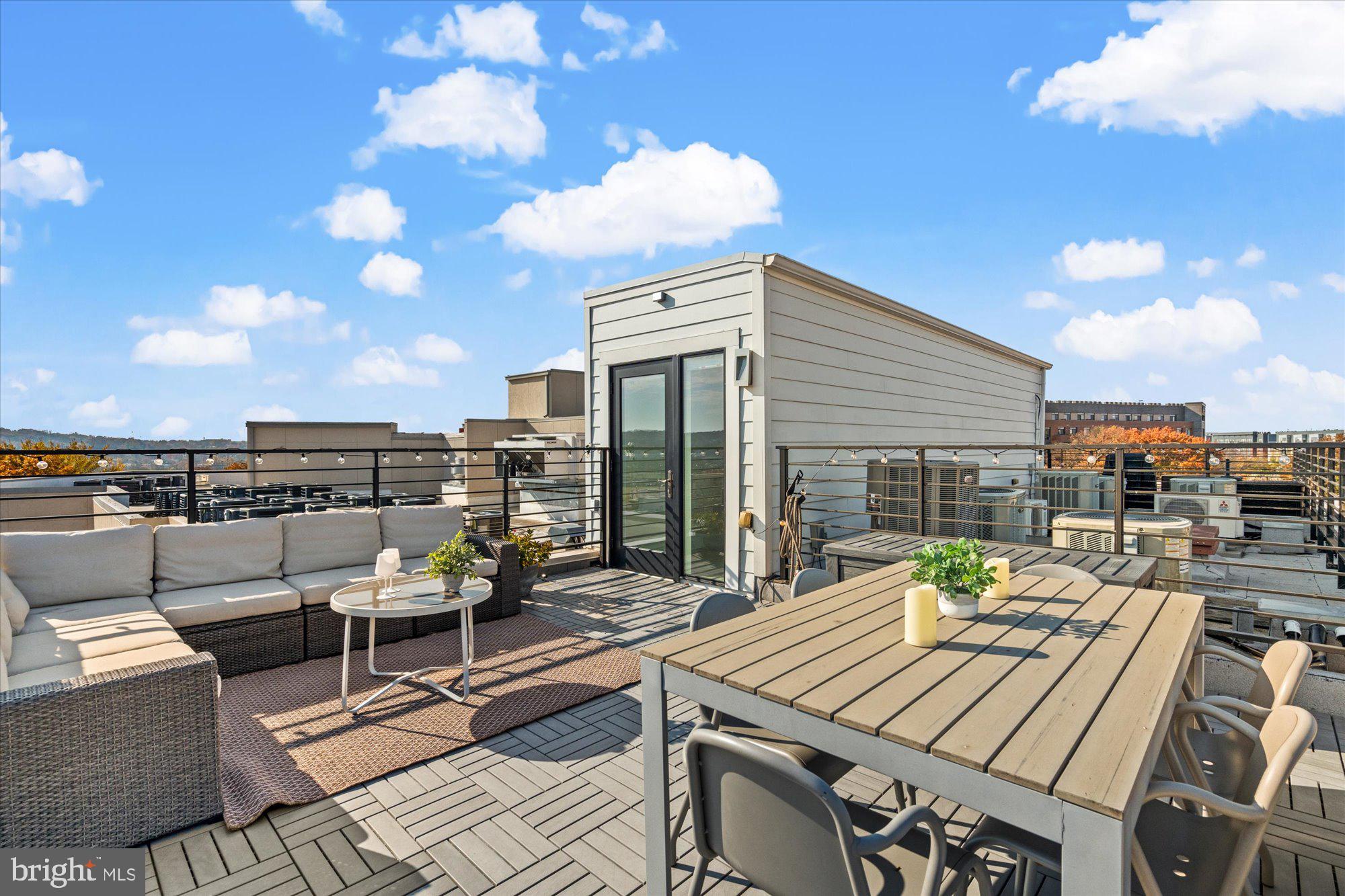 732 15th STREET SE Unit: 6