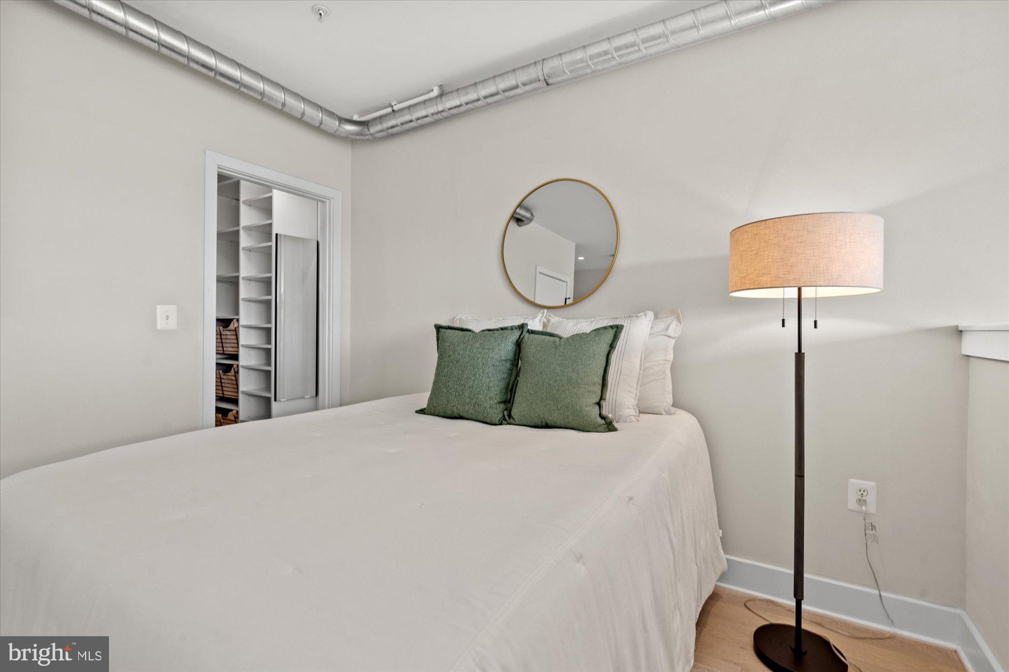 732 15th STREET SE Unit: 6