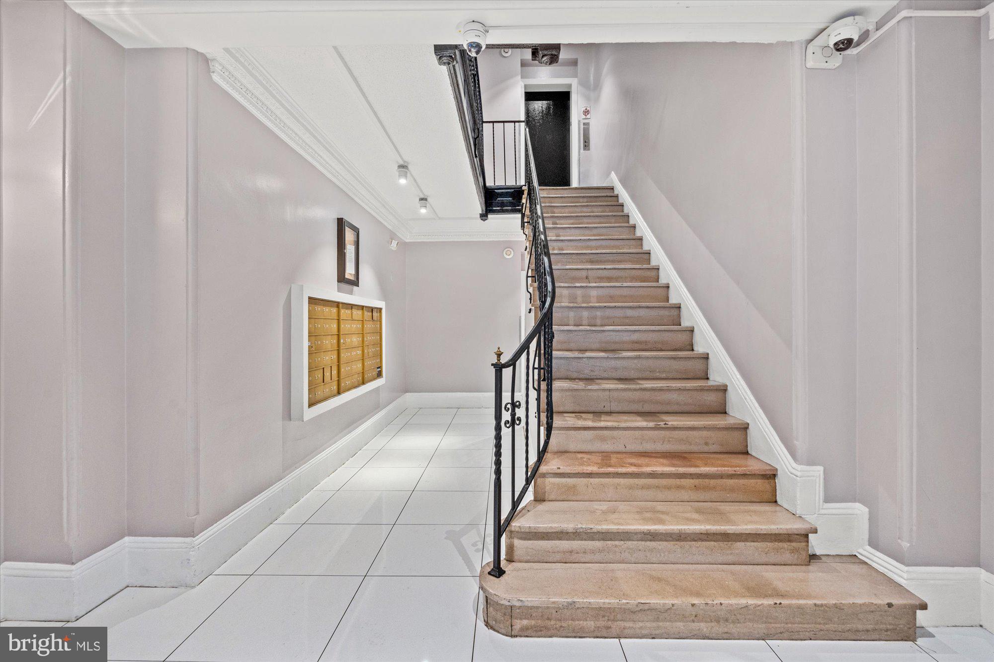 1401 Columbia Rd NW #109