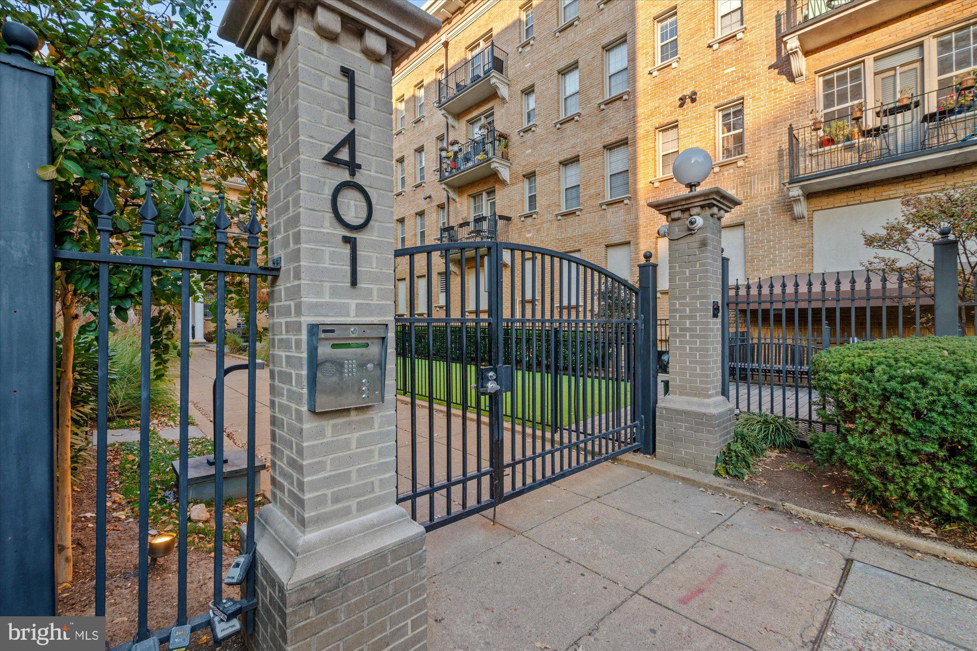 1401 Columbia Rd NW #109