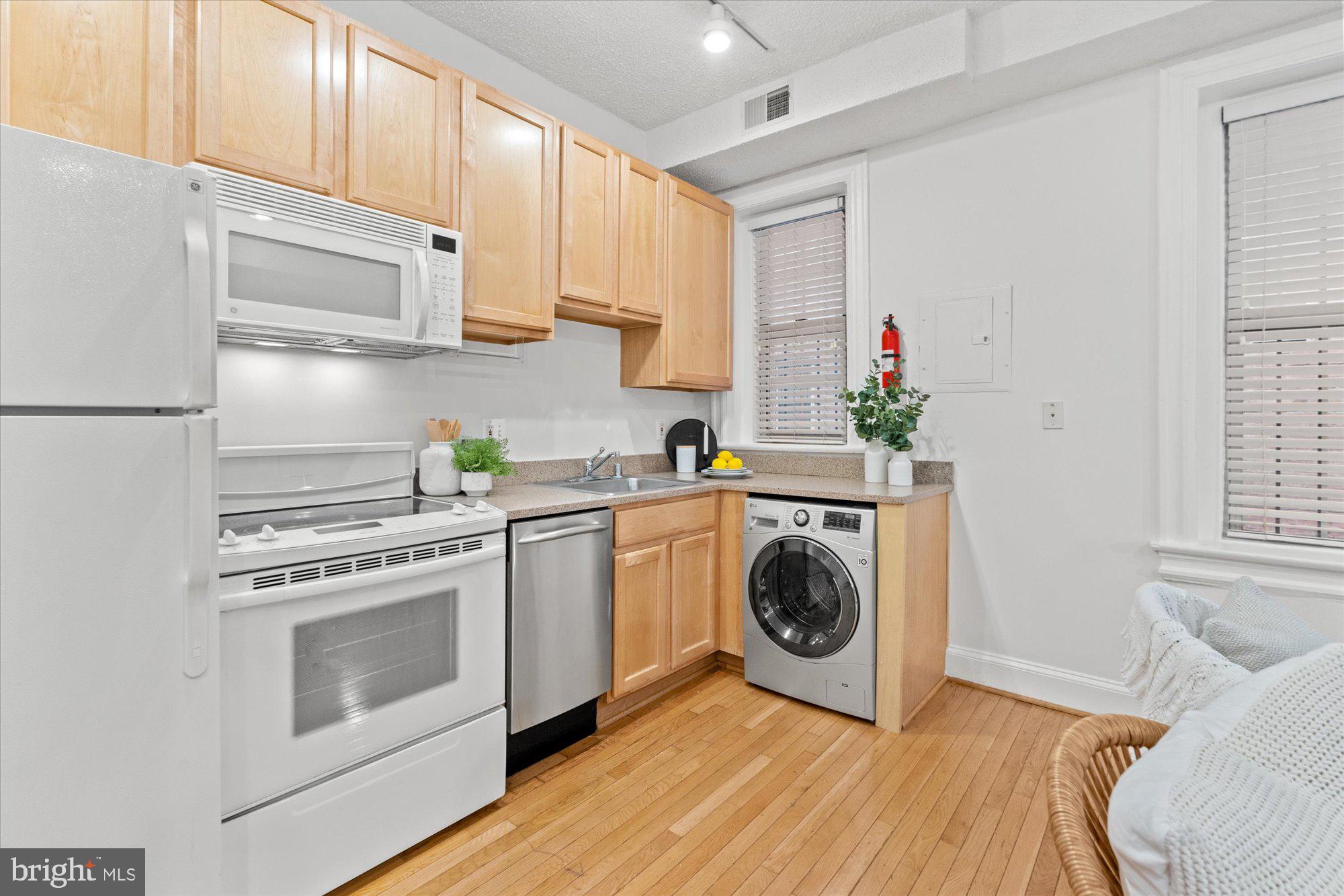 1401 Columbia Rd NW #109
