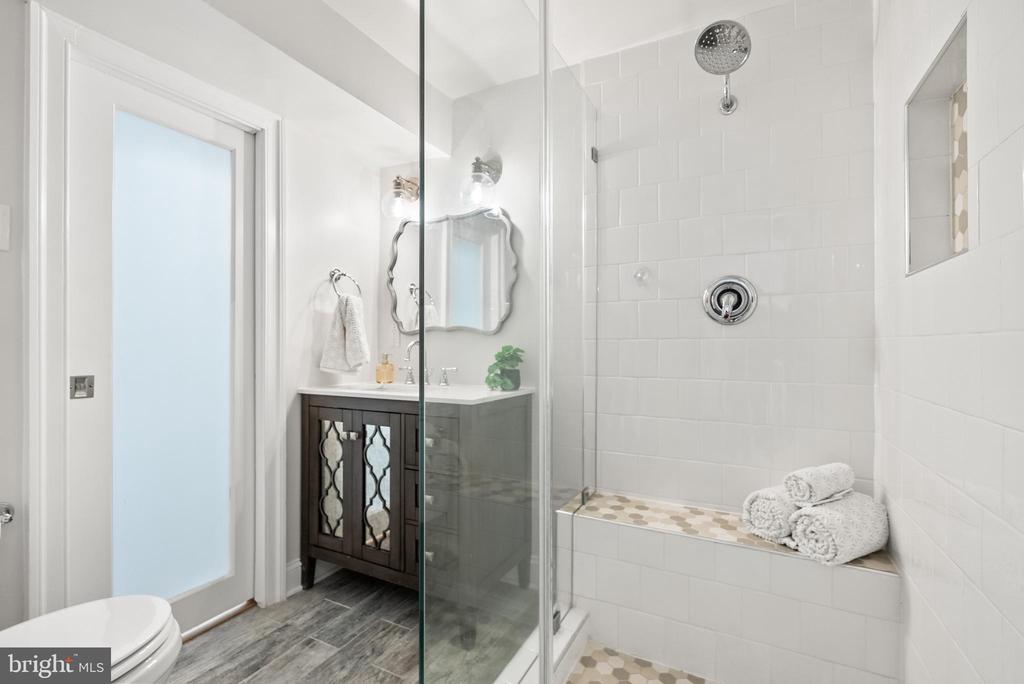 1104 Euclid St NW #2