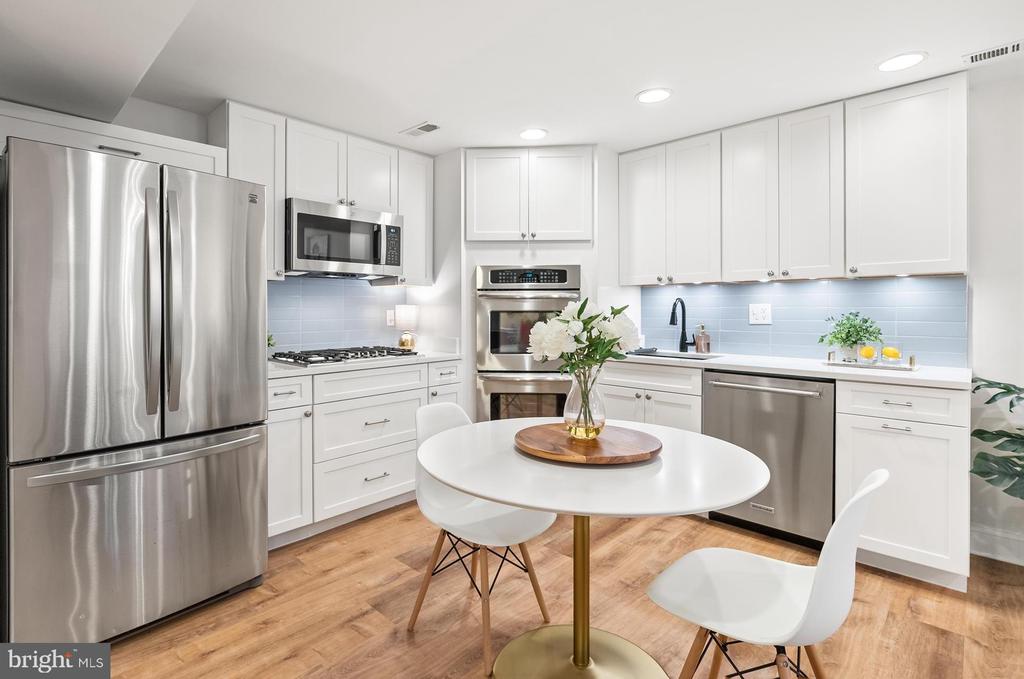 1104 Euclid St NW #2