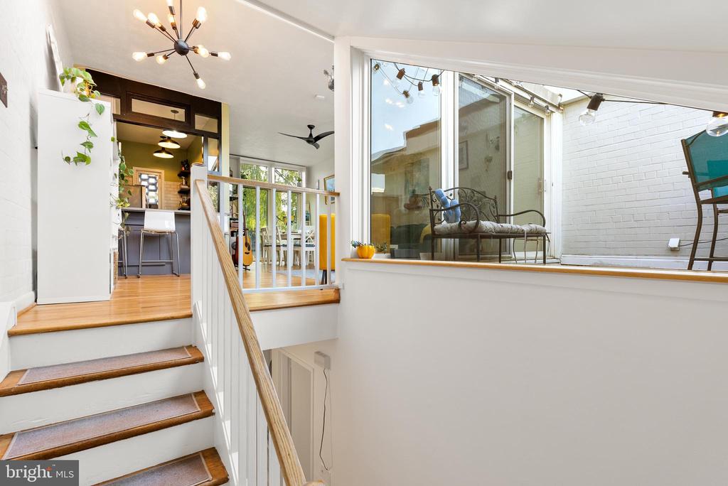 255 G St SW #111