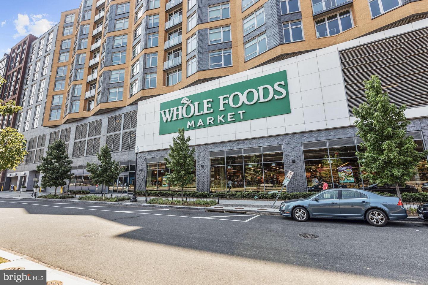255 G St SW #111