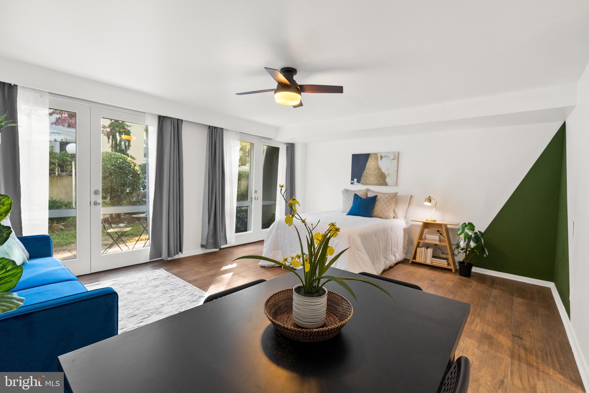 255 G St SW #111