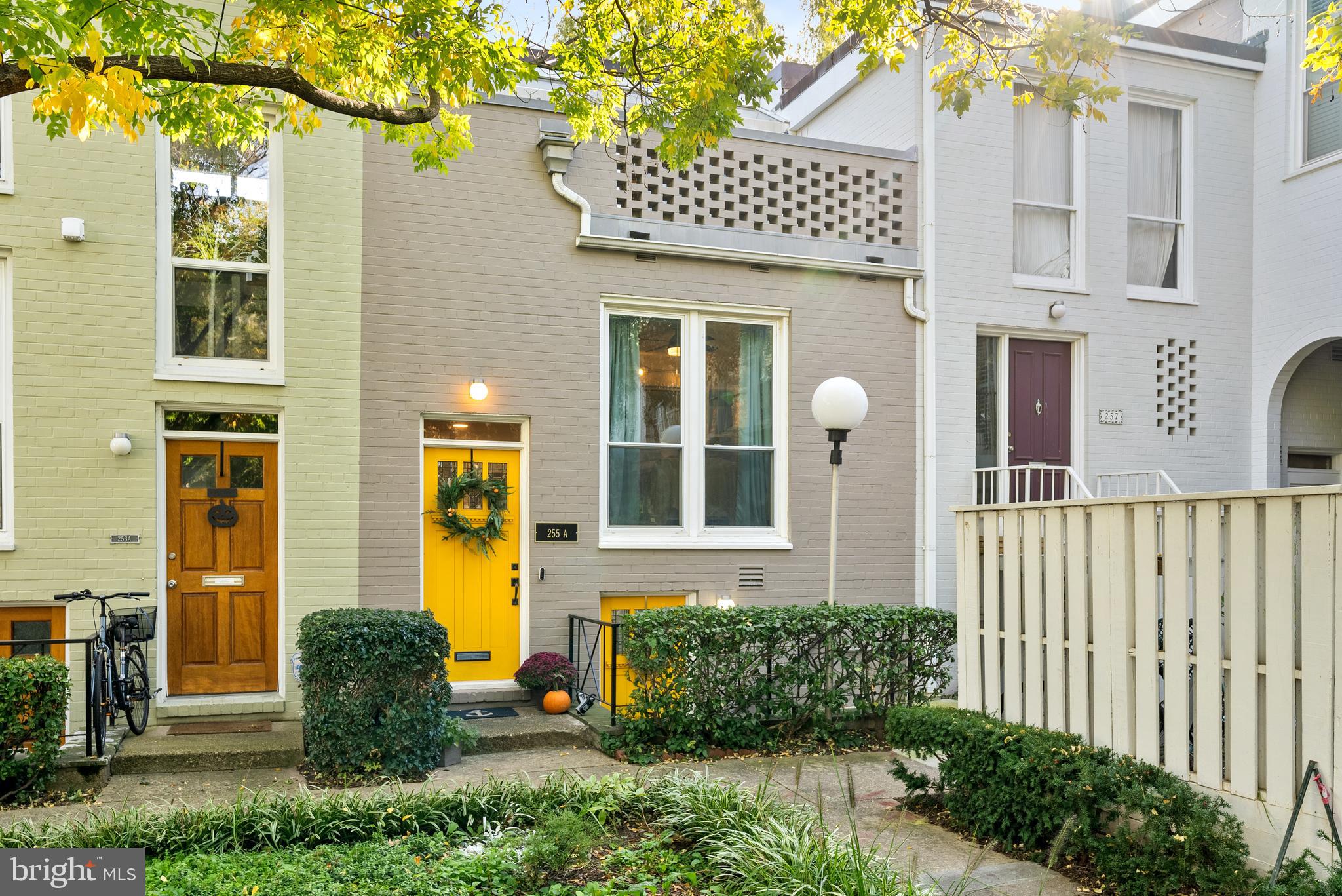 255 G St SW #111