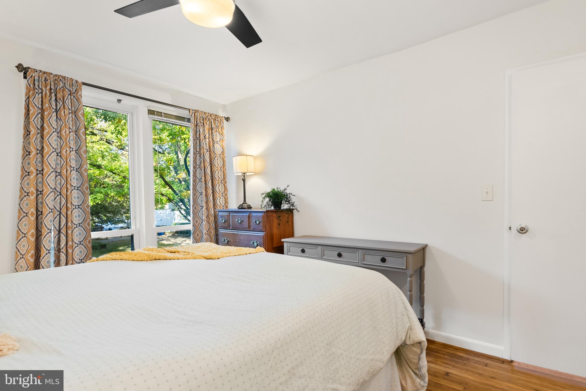 255 G St SW #111