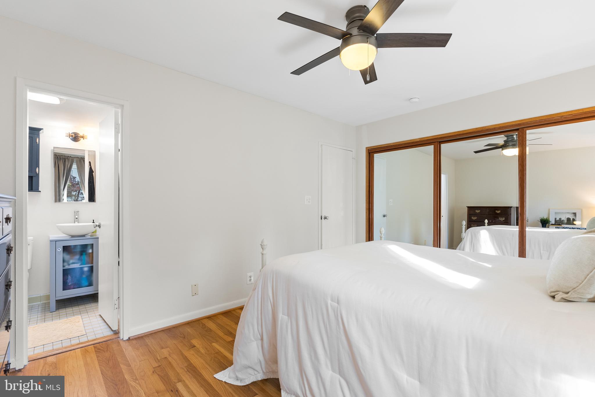 255 G St SW #111