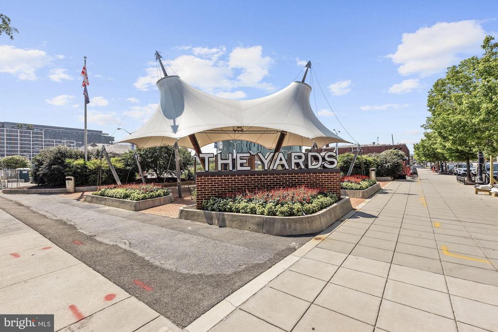 255 G St SW #111