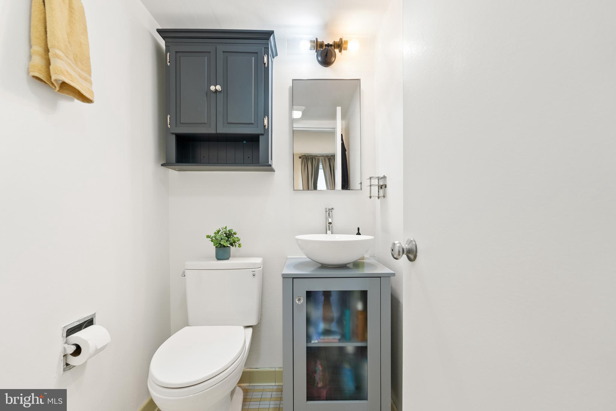 255 G St SW #111