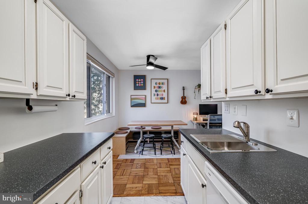 4114 Davis Pl NW #105