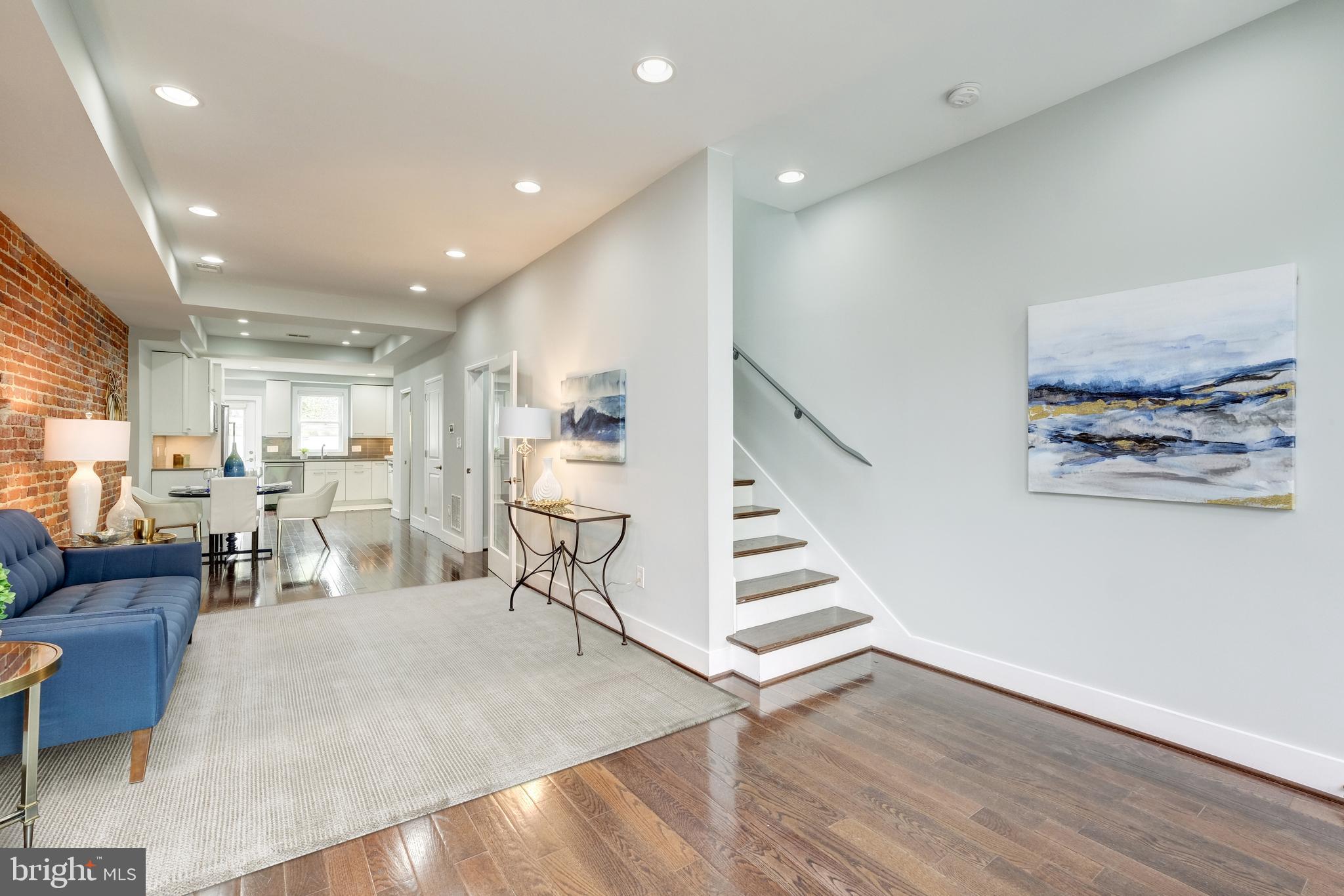 1340 K ST SE