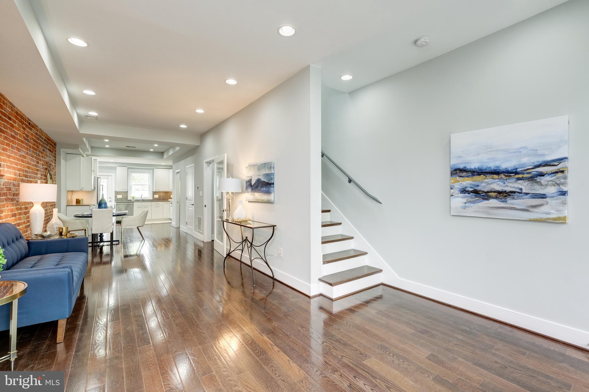 1340 K ST SE
