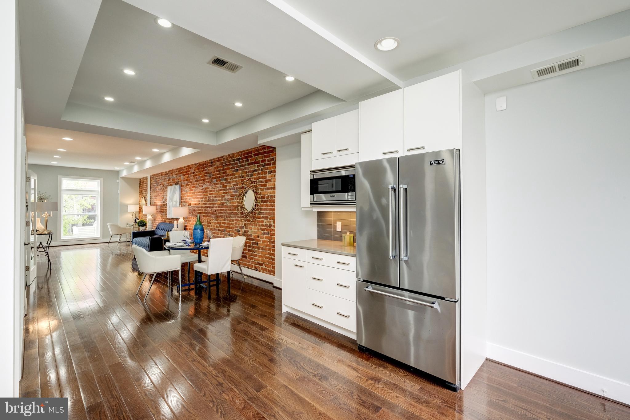 1340 K ST SE