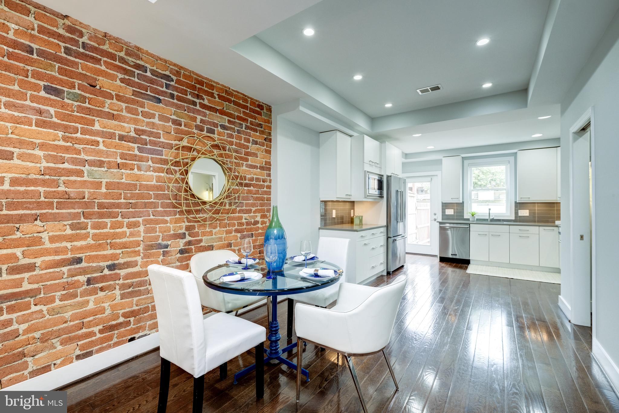 1340 K ST SE