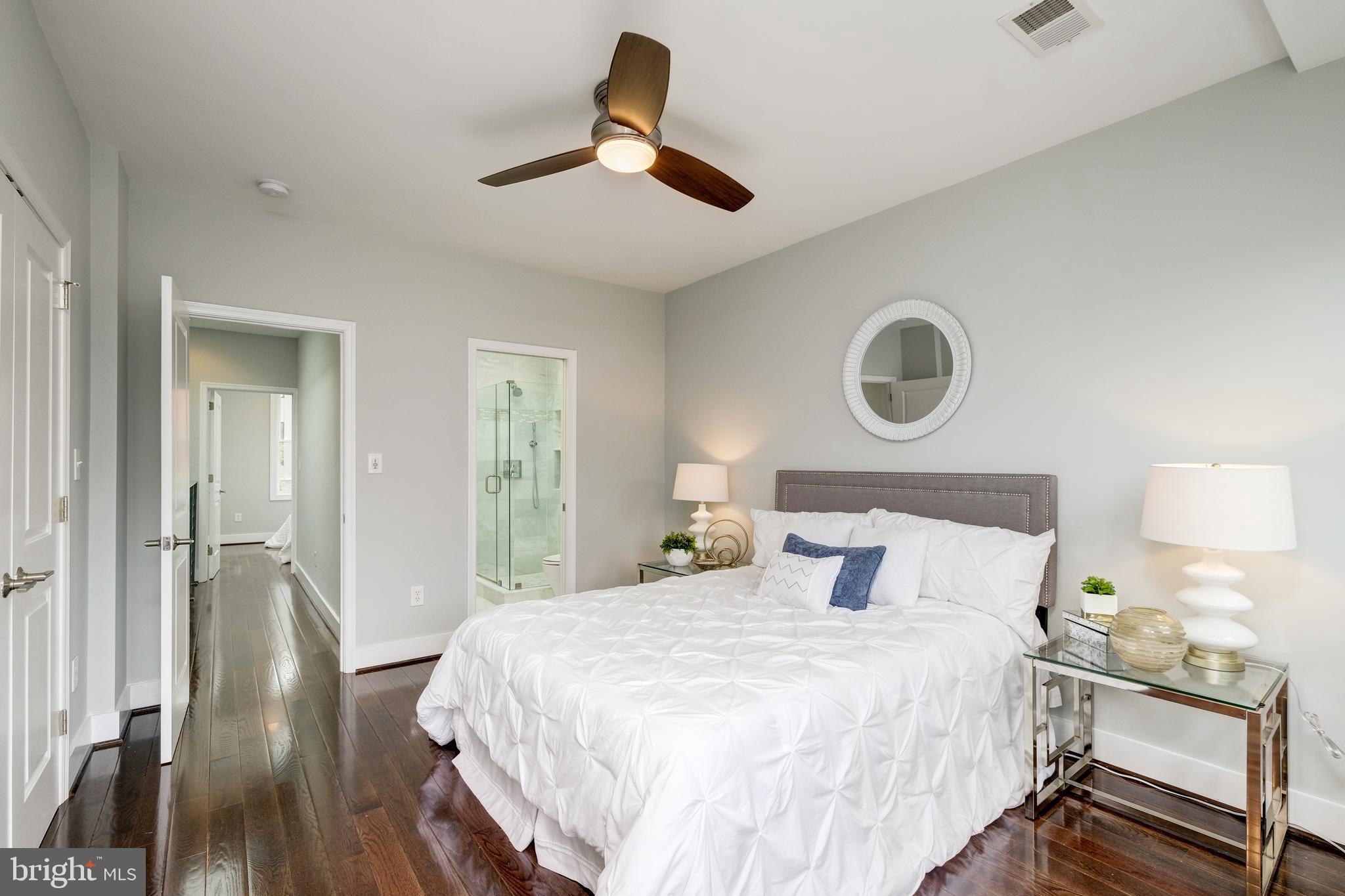 1340 K ST SE