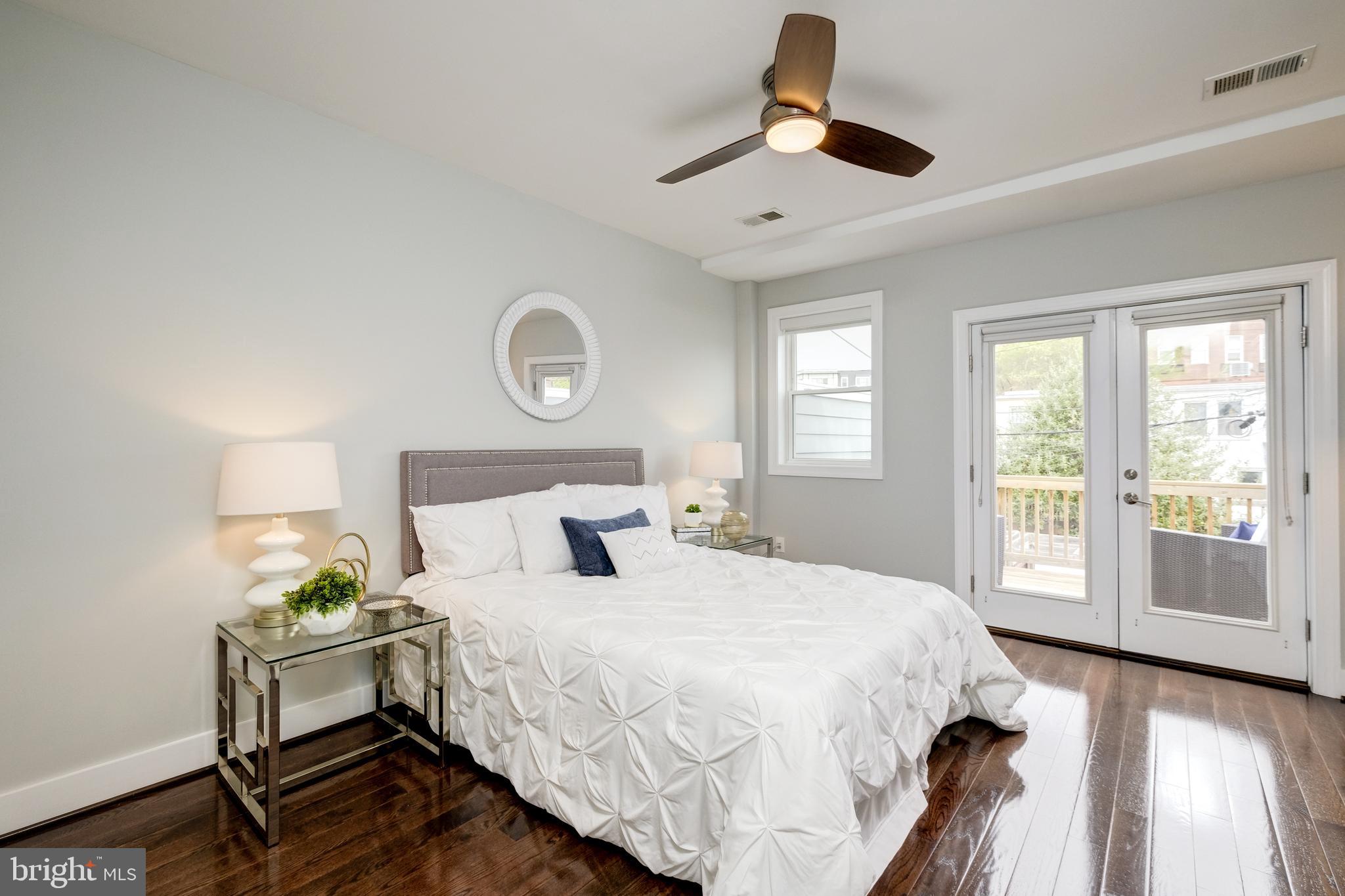 1340 K ST SE