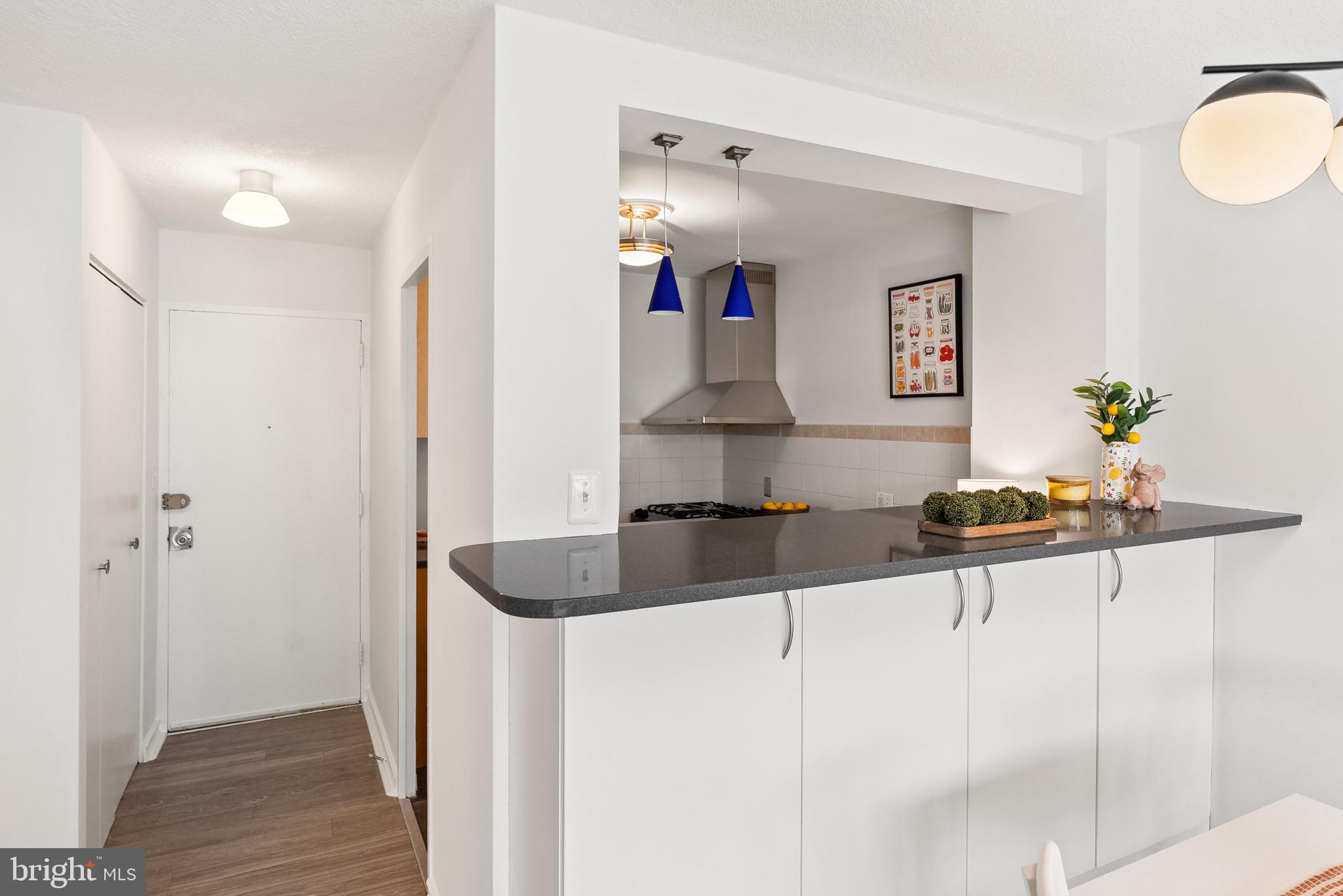 1330 NEW HAMPSHIRE AVE NW 611-B